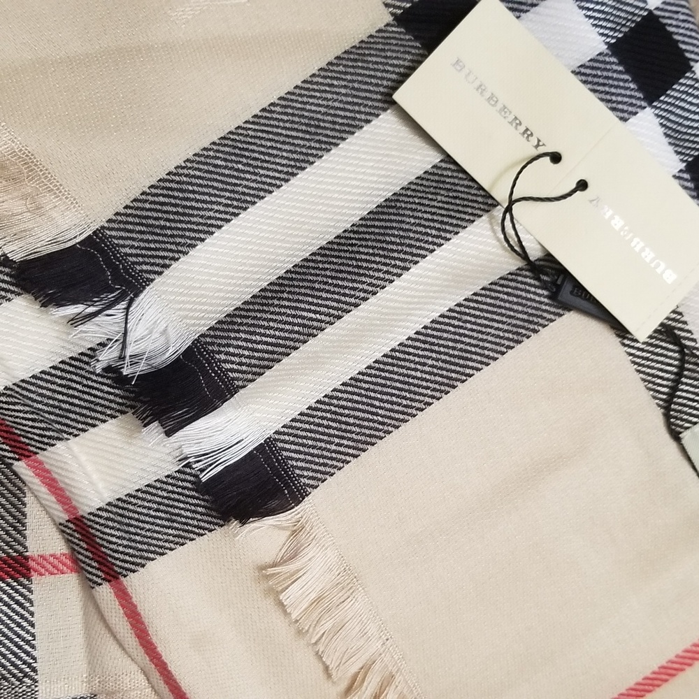 Burberry scarf